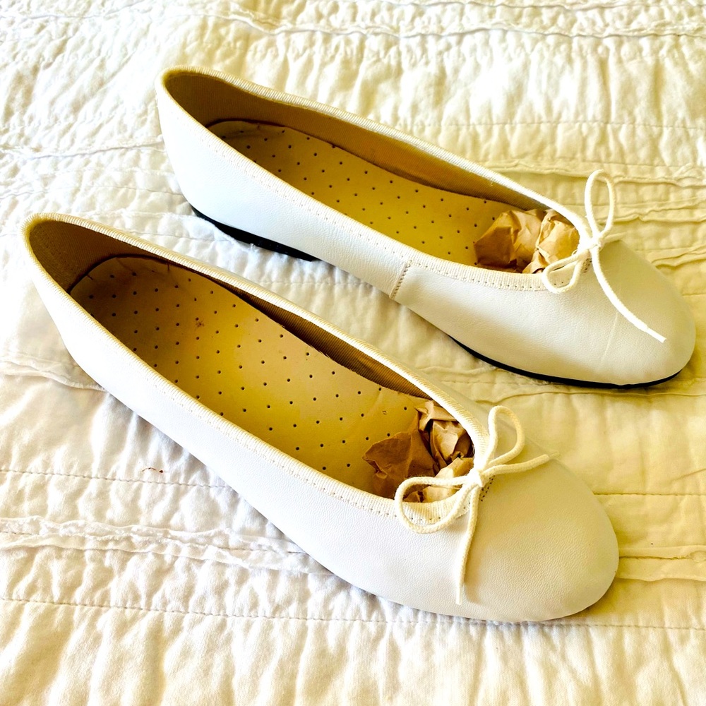 Never worn White Ballet Flats by London Sole